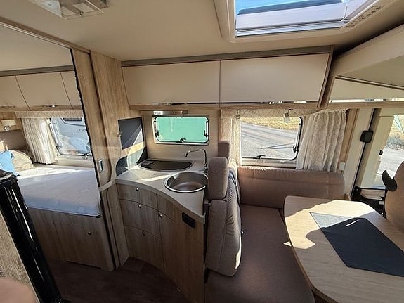 Eura Mobil Eura Mobil IL 730 EB  | SOMMARKAMPANJ | 1 Ägare | Låga Långbäddar | 1 165 mil 8 of 12