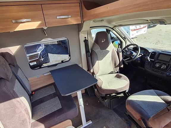 Dethleffs GlobeTrail 600 DR automat, 140 hk, kanonfin, 1200 mil 21 of 23