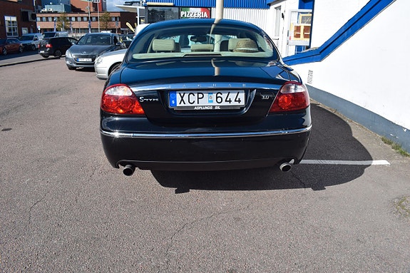 Jaguar S-TYPE 6 of 14