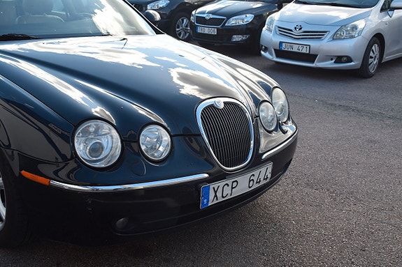 Jaguar S-TYPE 4 of 14