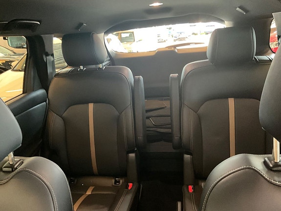 Mazda CX-80 11 of 15
