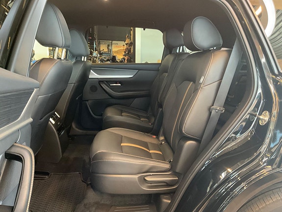 Mazda CX-80 12 of 15