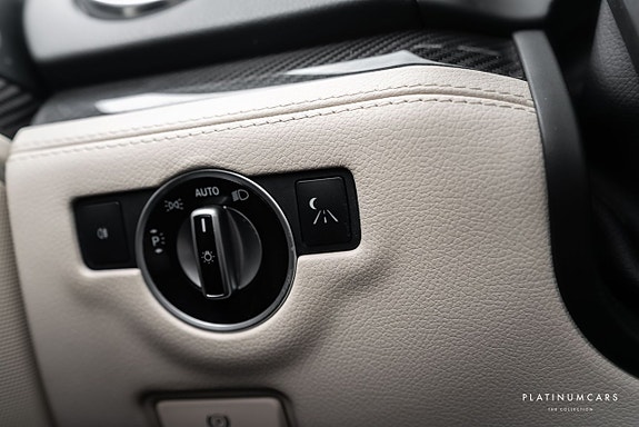 Mercedes-Benz SL63 14 of 21