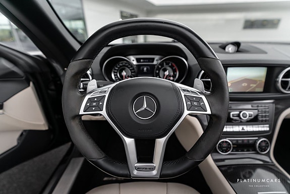 Mercedes-Benz SL63 8 of 21
