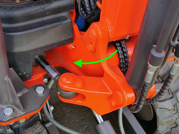 Minigrävare DELEKS® M100 – Kubota 3-cylindrig diesel motor 6 of 12