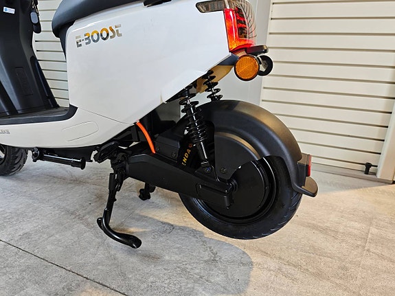 E-BOOST WHITE Elscootern 12 of 12