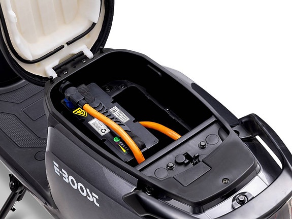 E-BOOST WHITE Elscootern 8 of 12