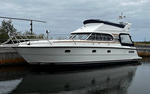 Nord West 390 Flybridge