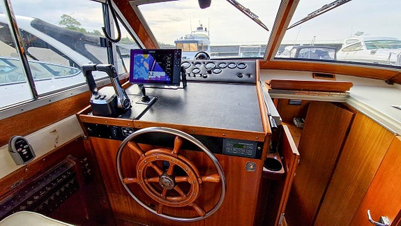 Storebro Royal Cruiser 34 Biscay  1983  Finland 6 of 12