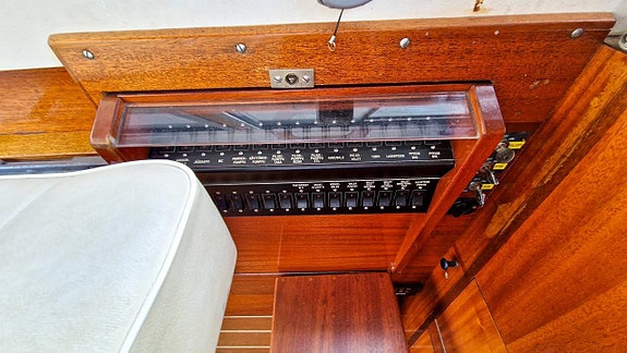 Storebro Royal Cruiser 34 Biscay  1983  Finland 8 of 12