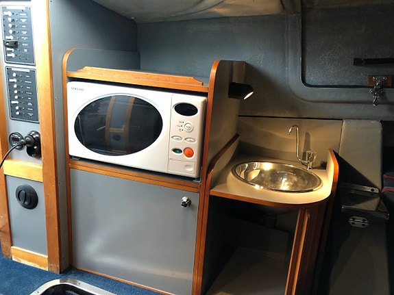 Broson seacurity 36 mercrusier diesel 695000kr i kungshamn 10 of 12