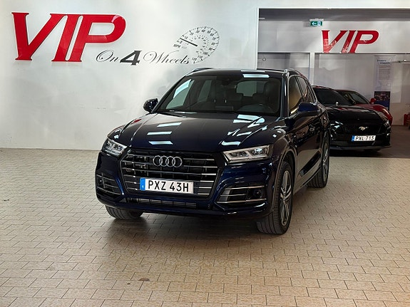 Audi Q5 2 of 5