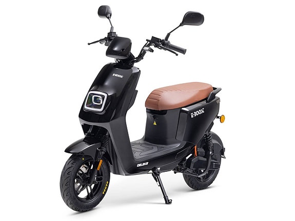 E-Boost Black - Elscootern 2 of 12