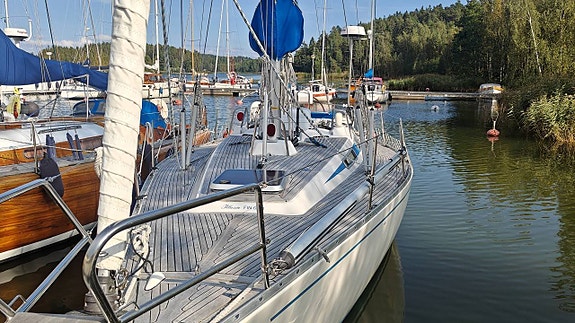 Maestro 35  1989  Finland 3 of 5