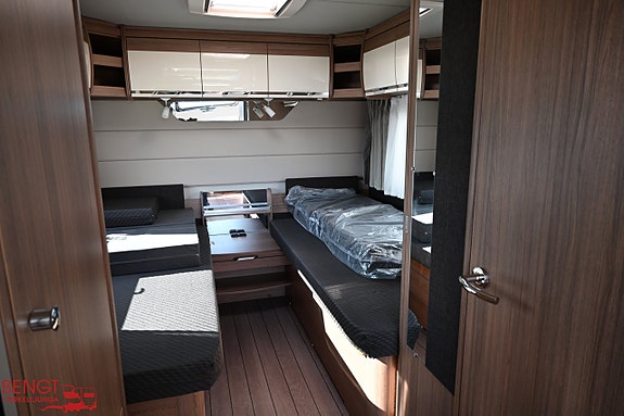 Knaus Scandinavian Selection 590 UE | Mover | Markis 16 of 19