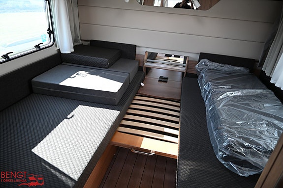 Knaus Scandinavian Selection 590 UE | Mover | Markis 17 of 19