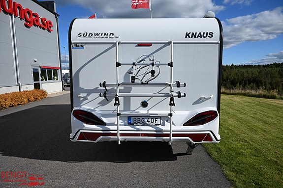 Knaus Scandinavian Selection 590 UE | Mover | Markis 4 of 19