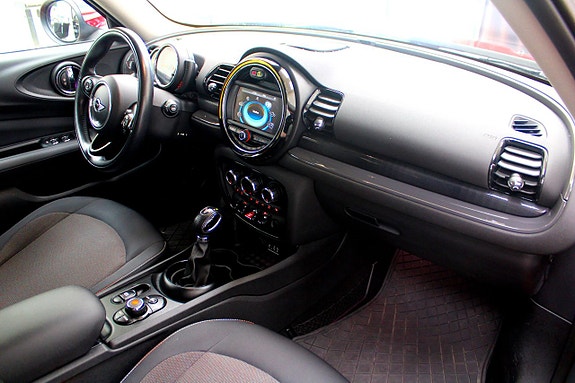 MINI Clubman Cooper D 12 of 25