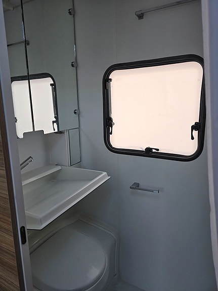 Adria Altea 542 PK *Barnkammare *Förtält *1 ägare 13 of 25