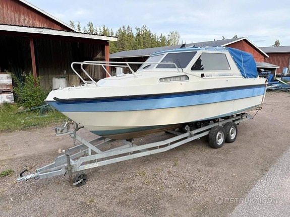 Motorbåt Flipper 700