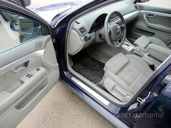 Audi A4 4 of 6
