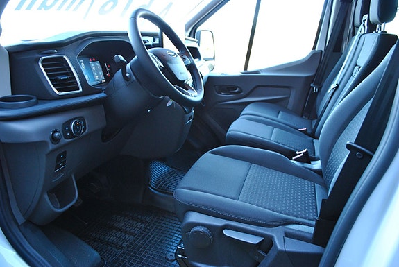 Ford Transit 7 of 21