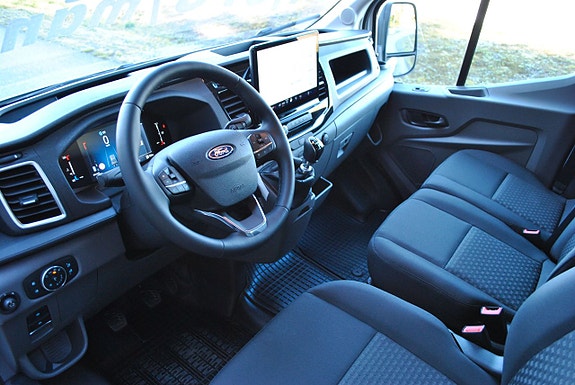 Ford Transit 8 of 21