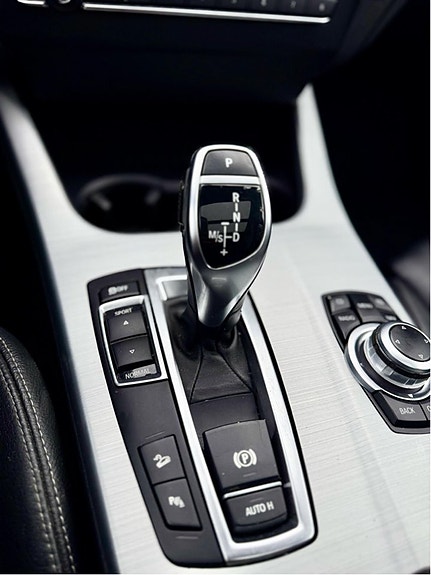 BMW X3 8 of 8