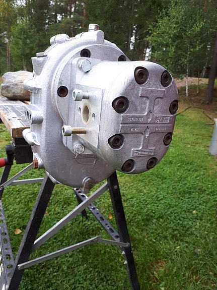 Ny kraftuttagsdriven hydraulpump med växel låda 2 of 5