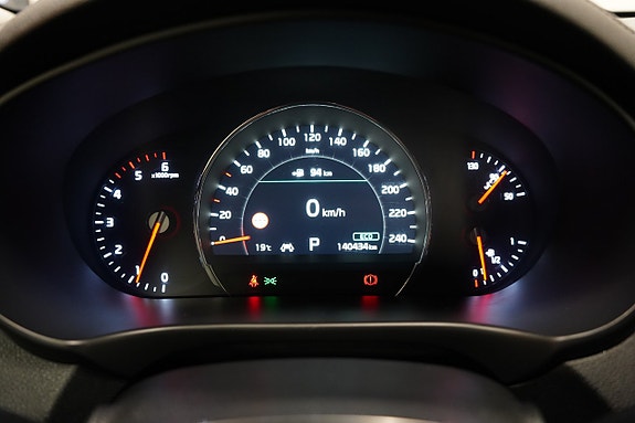 Kia Sorento 18 of 29