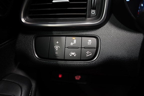 Kia Sorento 12 of 29