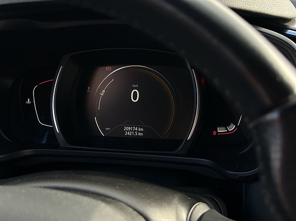 Renault Kadjar 13 of 16