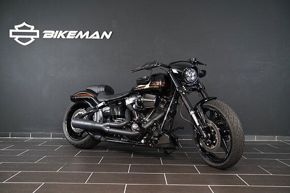 Harley-Davidson CVO Pro Street Breakout