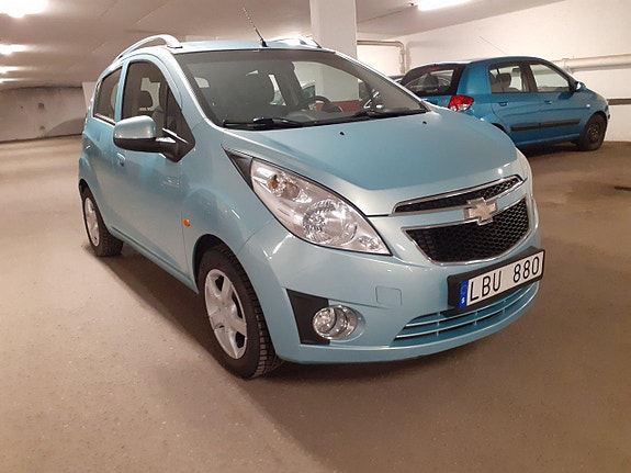 Chevrolet Spark 2 of 5