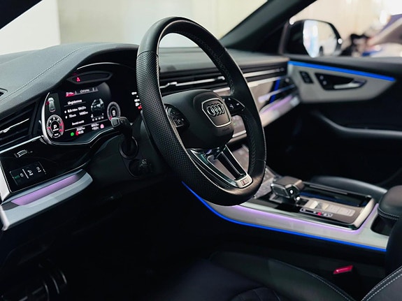 Audi Q8 11 of 22