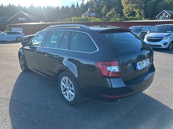 Skoda Octavia 4 of 5