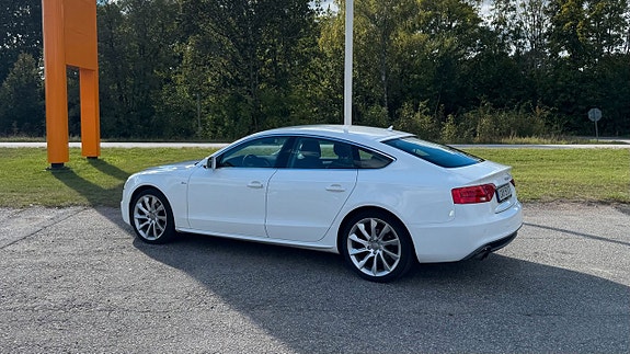 Audi A5 3 of 5