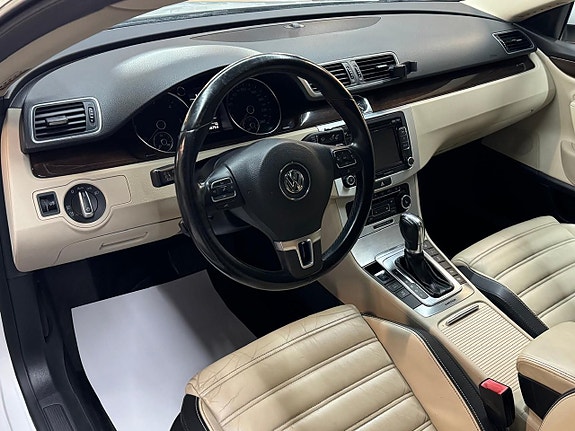 Volkswagen Passat CC 7 of 17