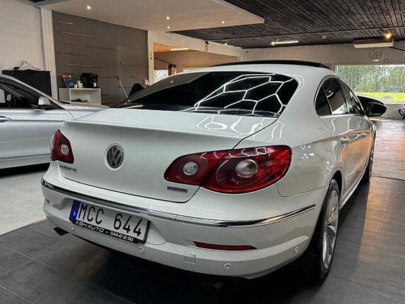 Volkswagen Passat CC 5 of 5