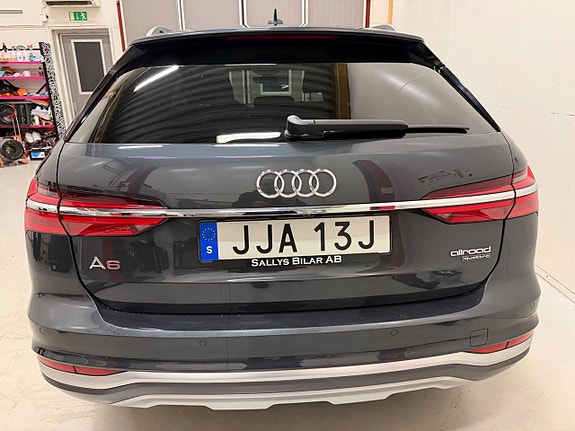 Audi A6 allroad 2 of 5