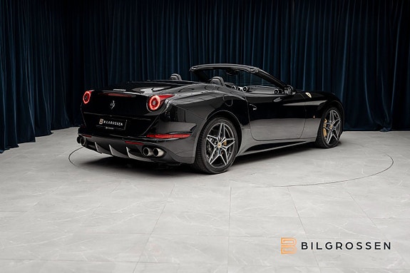 Ferrari California T 5 of 27