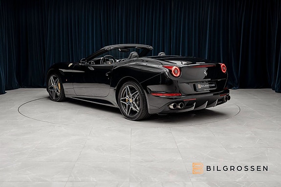 Ferrari California T 3 of 27
