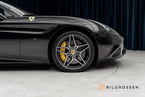 Ferrari California T 9 of 27