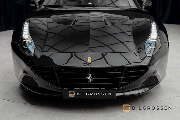 Ferrari California T 10 of 27