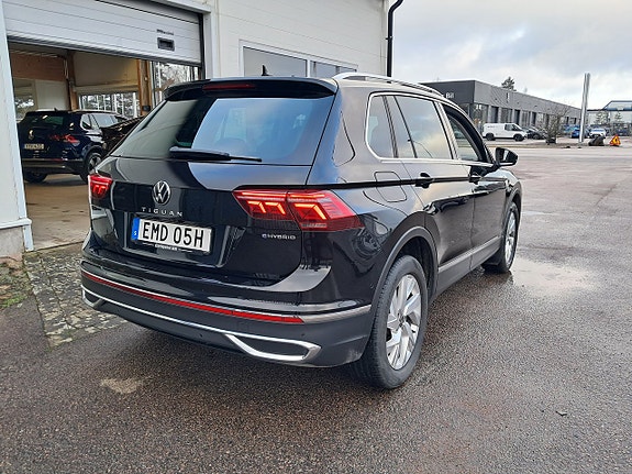 Volkswagen Tiguan 5 of 5
