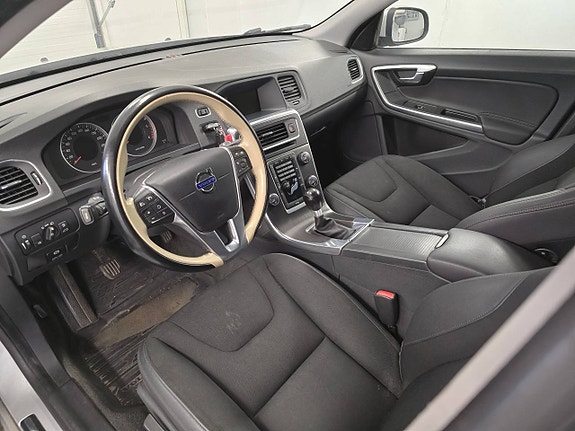 Volvo S60 D2 Man *2012 *Atraktor 5 of 5