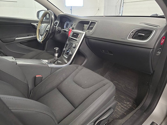 Volvo S60 D2 Man *2012 *Atraktor 7 of 9