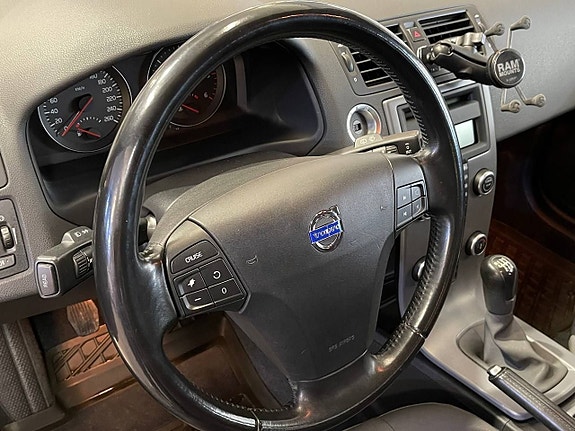 Volvo V50 11 of 13