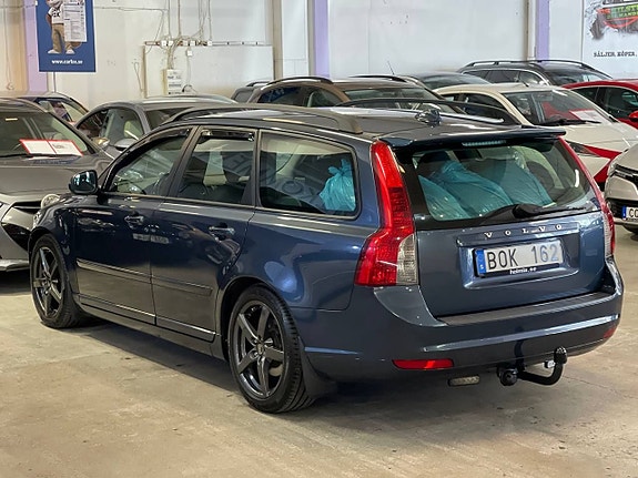 Volvo V50 5 of 5