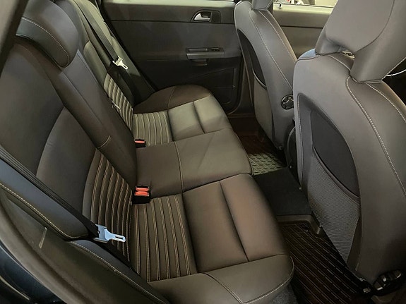 Volvo V50 10 of 13